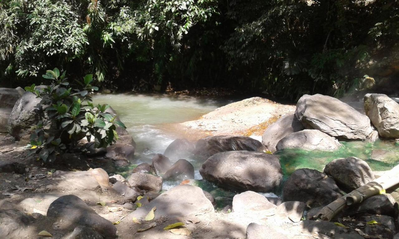 Kristian Homestay Bajawa Zewnętrze zdjęcie
